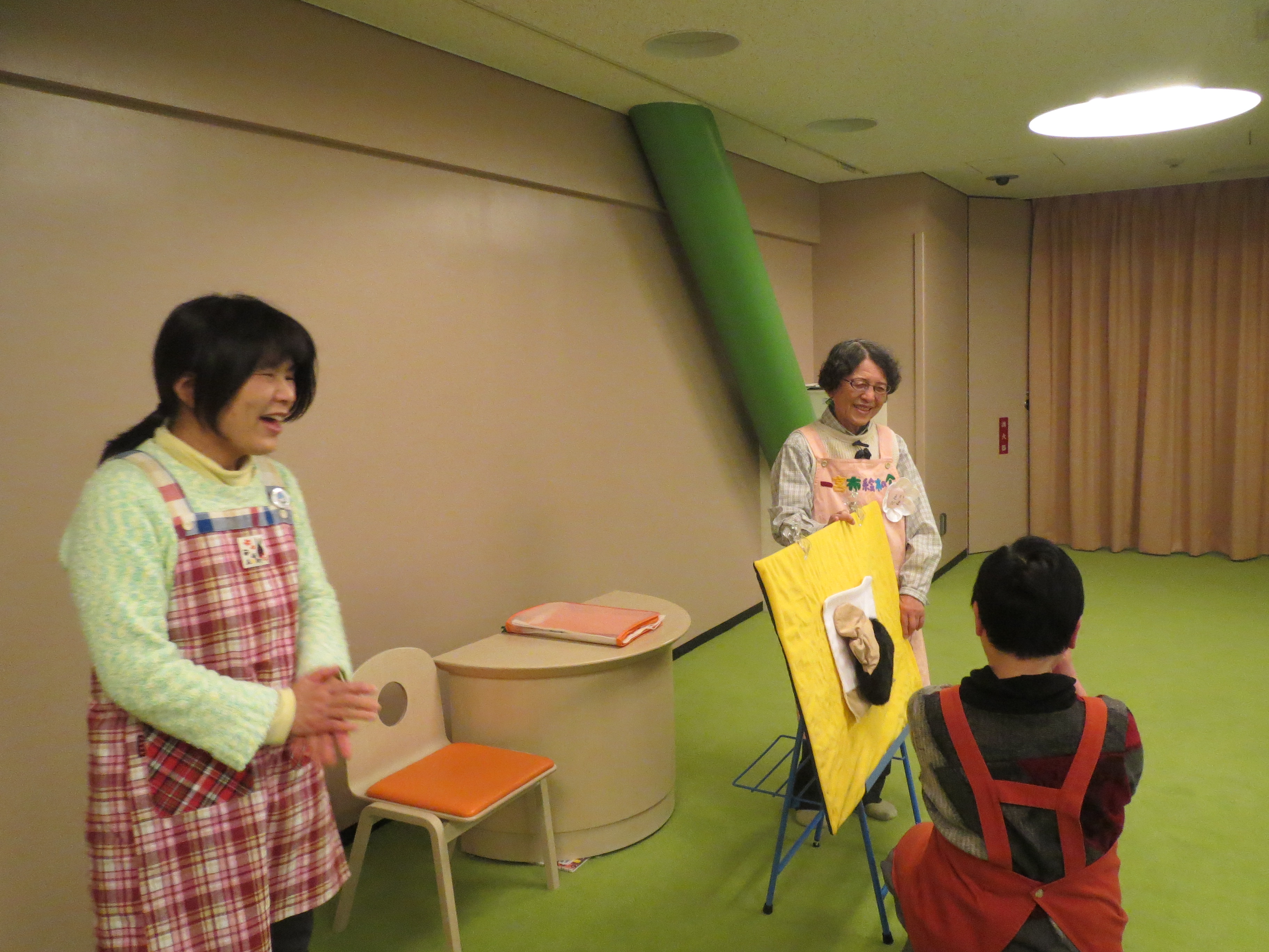 おはなし会の様子1